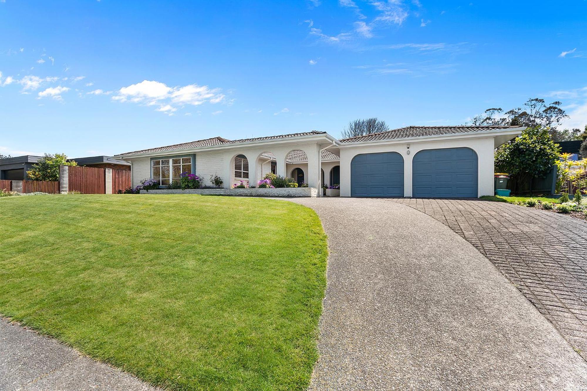 Hamilton Summer Treat- 4 Bedroom With Pool Exterior photo